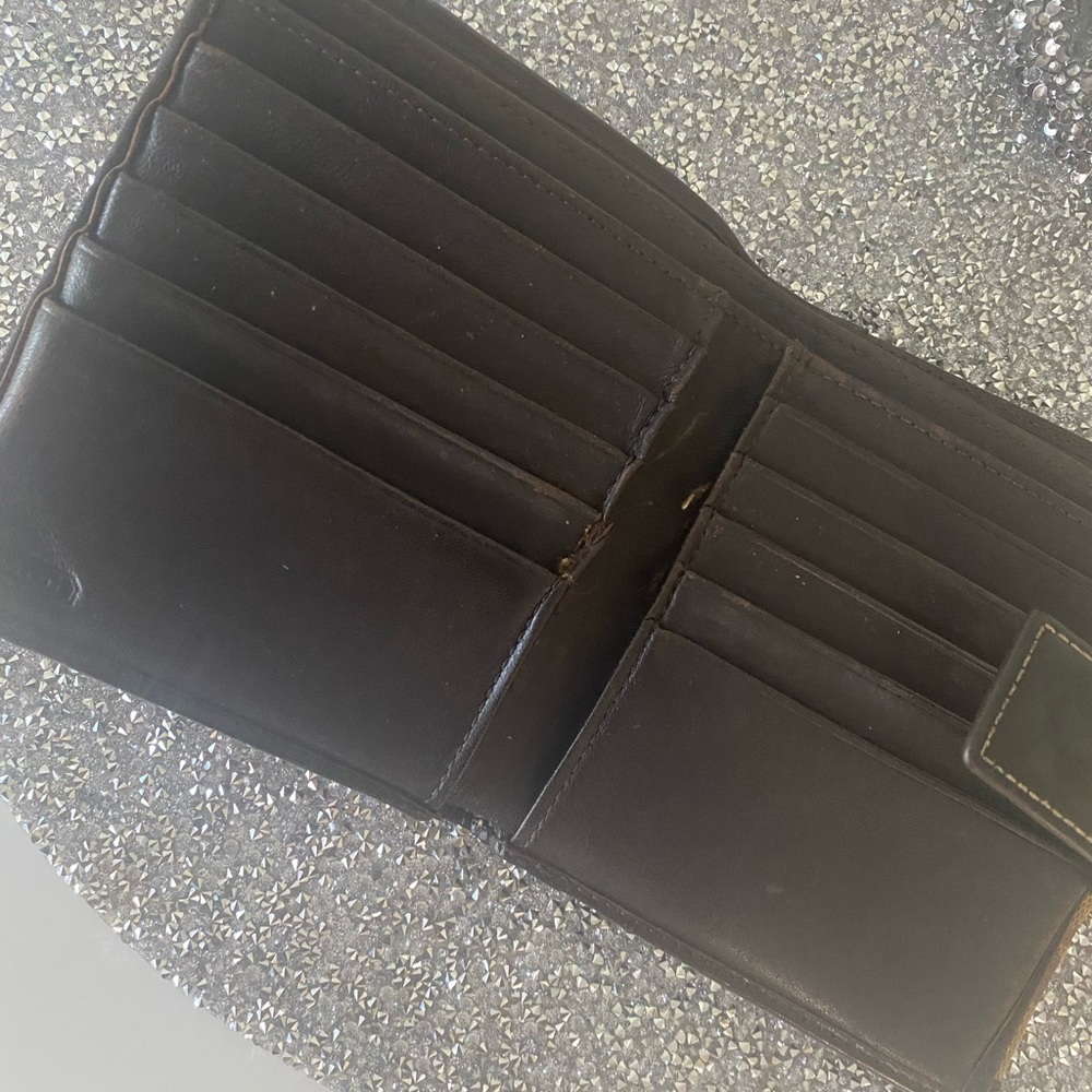 Used Coach Wallet - Picture 5 of 8